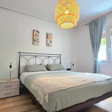 Luises Apt By Kursaal Apartments En Barrio De Parking Gratuito Apartment