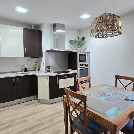 Apartment Luises Apt By Kursaal Apartments En Barrio De Parking Gratuito *