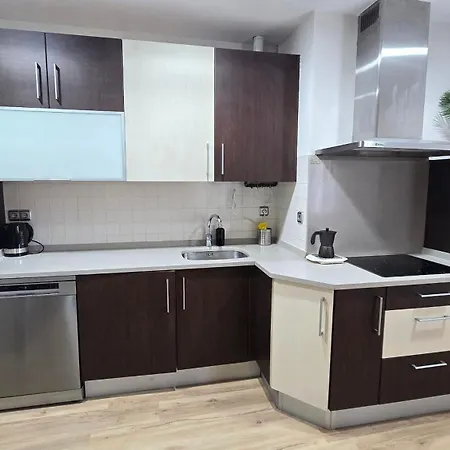 Apartment Luises Apt By Kursaal Apartments En Barrio De Parking Gratuito