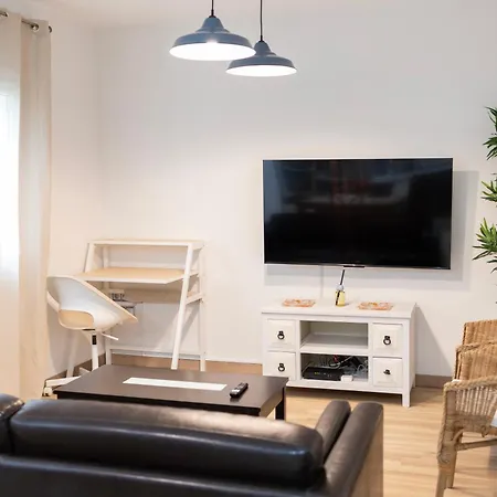 Apartment Luises Apt By Kursaal Apartments En Barrio De Parking Gratuito